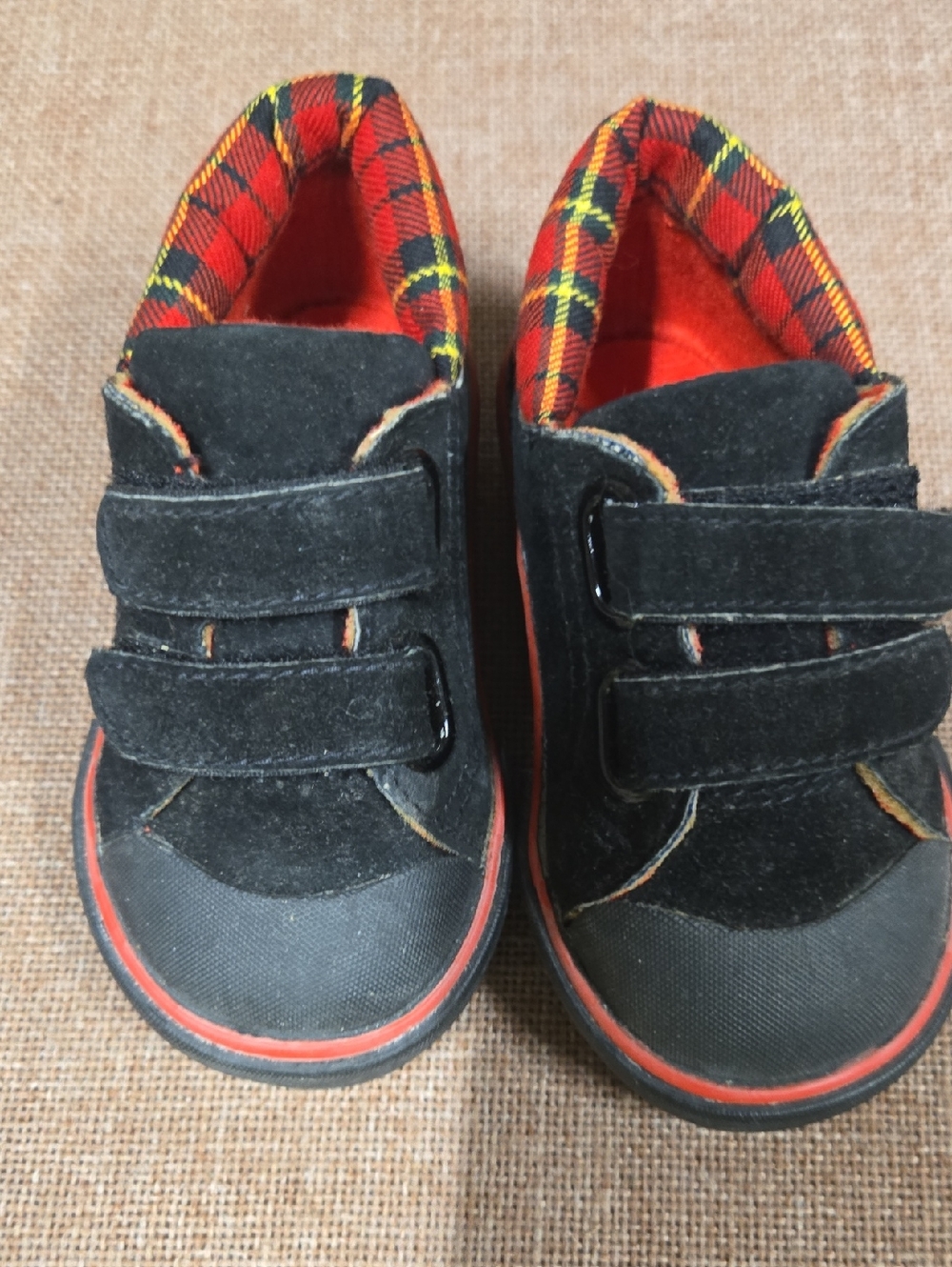 Kids Black & Red Plaid Lined Velcro Sneakers